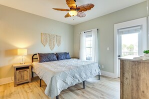 House (2 Bedrooms) | Interior - Steps to Sea! Cottage w/ Pools in Port St Joe (Port St. Joe)