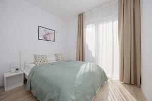 2 bedrooms, iron/ironing board, travel crib, WiFi