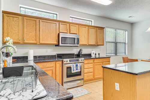 Easy ABQ Access: Large Family Home w/ Patio & Yard