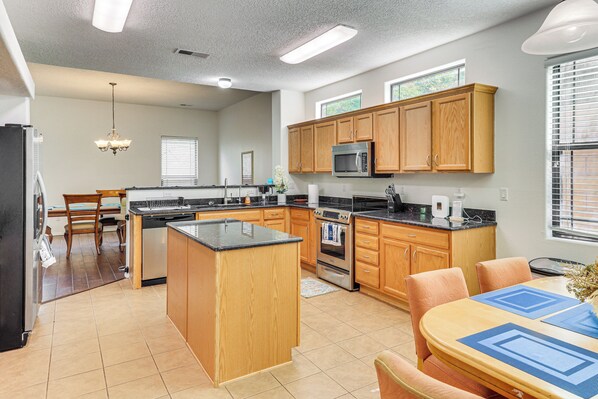 House (4 Bedrooms) | Interior - Easy ABQ Access: Large Family Home w/ Patio & Yard (Rio Rancho)