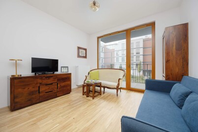 Handelsmana 7 Warschau | Klimatisches Apartment | Parkplatz & Balkon | Apartment