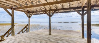 Fish, Swim & Grill: Lakefront Carolina Home!