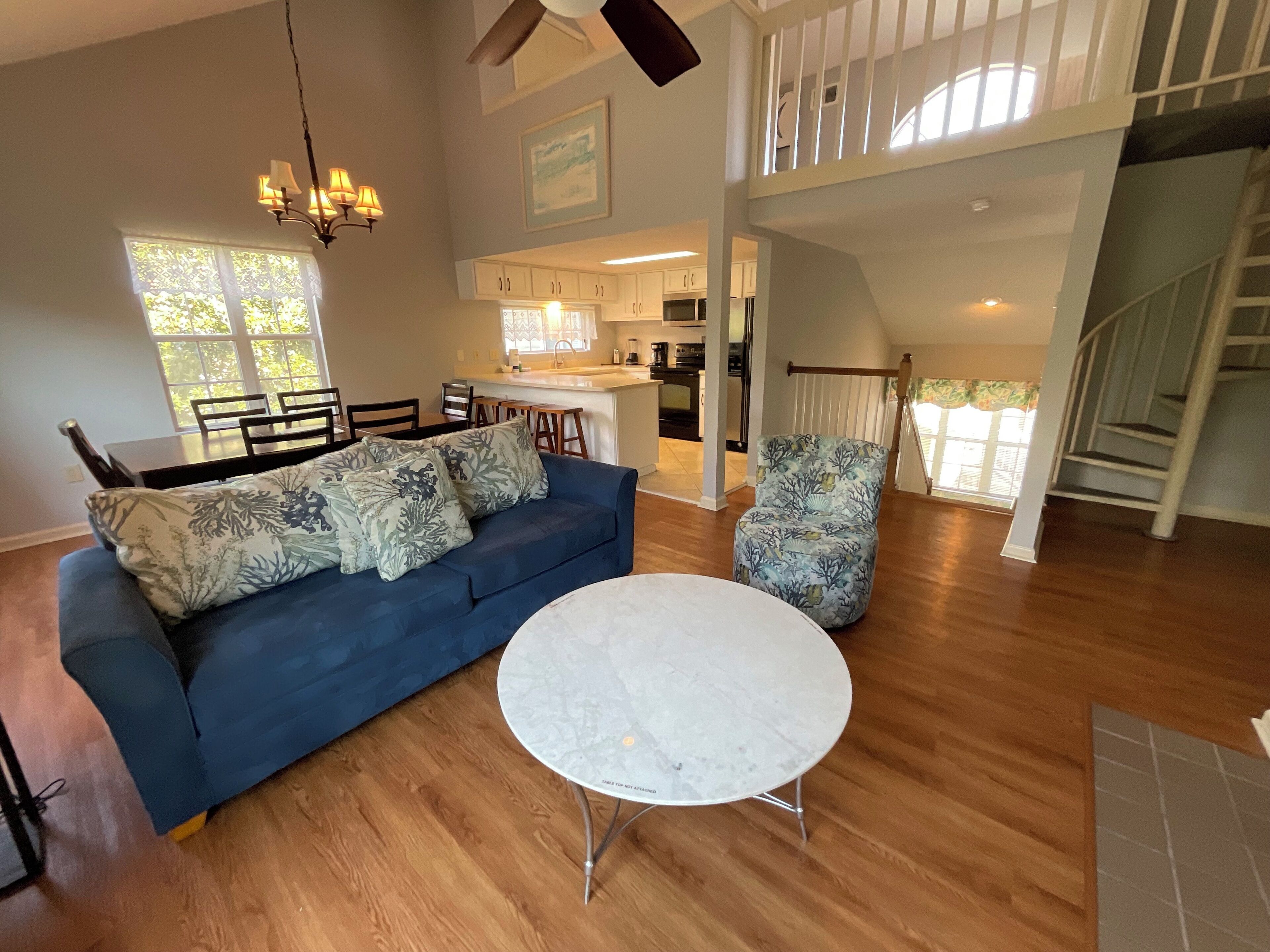 Een smart-tv, tafelvoetbal en een tafeltennistafel