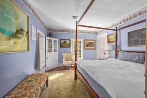 4 slaapkamers, een strijkplank/strijkijzer, wifi, beddengoed