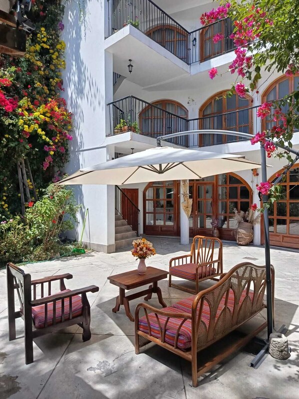 Terrace/patio - Hotel Casa Munayki  (Ayacucho)