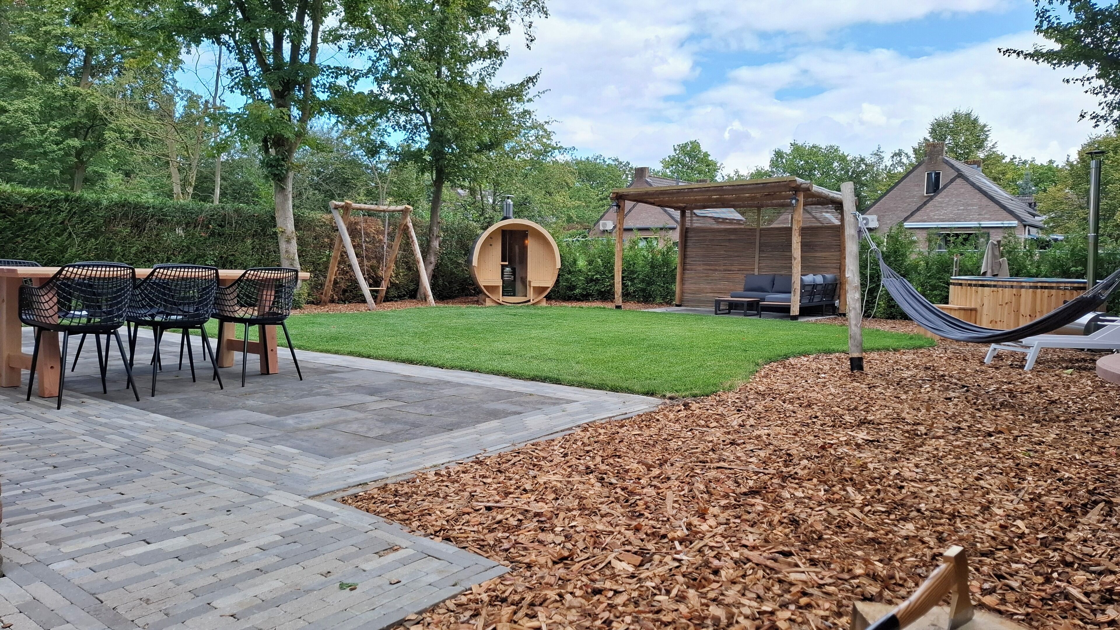 تناول الطعام بالخارج