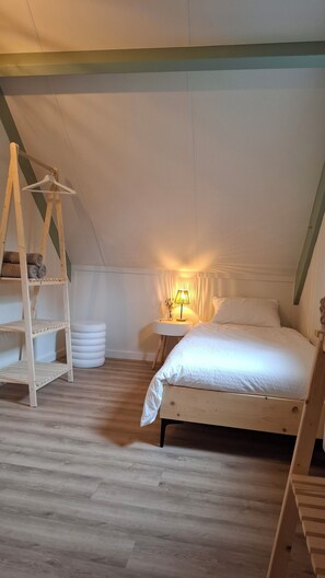 3 camere, Wi-Fi, lenzuola