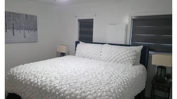 1 habitación, escritorio, tabla de planchar con plancha y wifi gratis