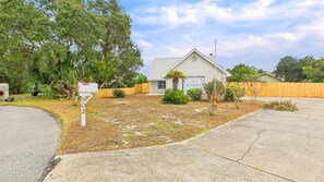 Exterior - Storywood Beach Cottage 502–Quiet Setting–Sleeps 9 (Panama City Beach)