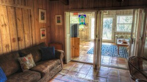 House, 5 Bedrooms | Living area - Bluebird Hill with Star Suite 5 Bedroom Home (Uvalde)