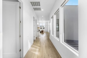 House, 6 Bedrooms | Bahagian dalam