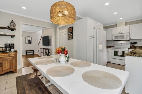 Ridgeview Retreat with Firepit and Mountain Views