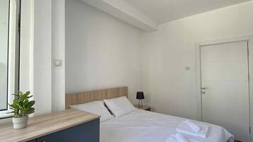 Desk, iron/ironing board, free WiFi, bed sheets