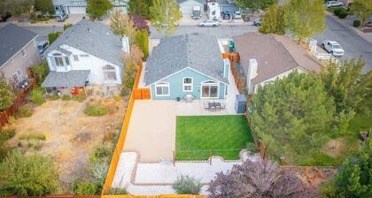 Modern Western Retreat Pet Friendly 4 Bed 2 Bath