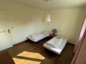 6 bedrooms, free WiFi