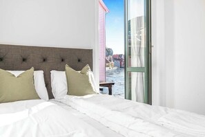 2 soverom, reiseseng for barn og sengetøy