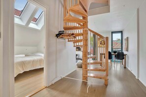 3 soverom, skrivebord, strykejern/-brett og wi-fi