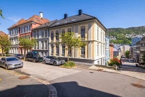 Exterior - JR17 - 2BR Modern Stay near Grieghallen (Bergen)