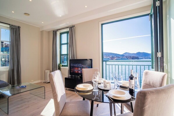 تناول الطعام