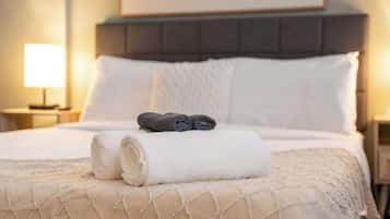 1 bedroom, desk, iron/ironing board, WiFi