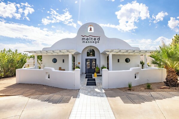 Exterior - *New* Pool, Hot Tub & Pickleball-Desert Seaside Escape (Saint George)