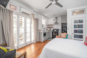 1 habitación, wifi y ropa de cama