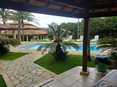 Chacara Recanto dos Sonhos is a refuge surrounded by nature and lost from view.