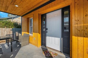 Terrace/patio - Stylish Nashville Getaway with Free Parking (Nashville)