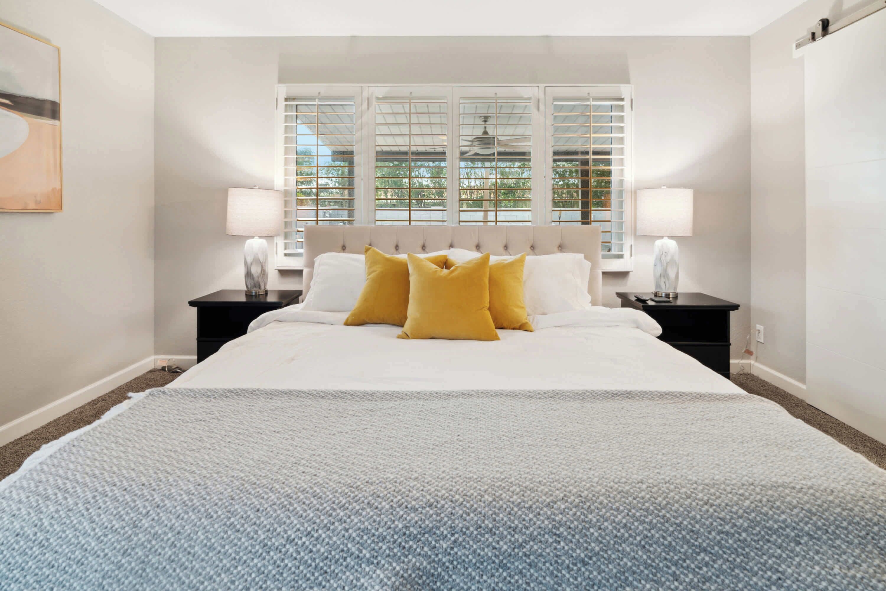 4 室のベッドルーム、デスク、アイロン / アイロン台、WiFi