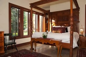 7 bedrooms, iron/ironing board, WiFi - Luxurious Mountain Retreat with Pool (Midway)