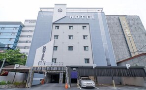 Front of property - Hotel Haesung (Changwon)