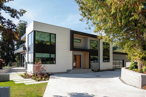 Brand New Cozy Suite near Collingwood School