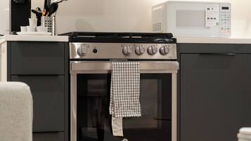 Microwave, oven, stovetop, dishwasher