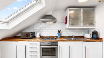 Fridge, microwave, oven, toaster