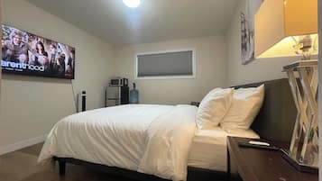 Quarto casal, 1 cama Queen, para não fumantes, não aceita animais de estimação | Wi-Fi de cortesia