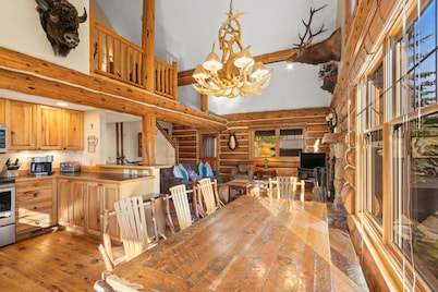 Powder Ridge Cabin Ski In/Out Big Sky