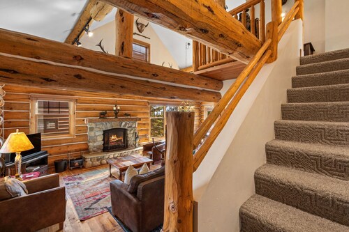 Powder Ridge Cabin Ski In/Out Big Sky
