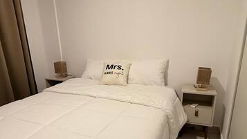 2 bedrooms, internet, bed sheets