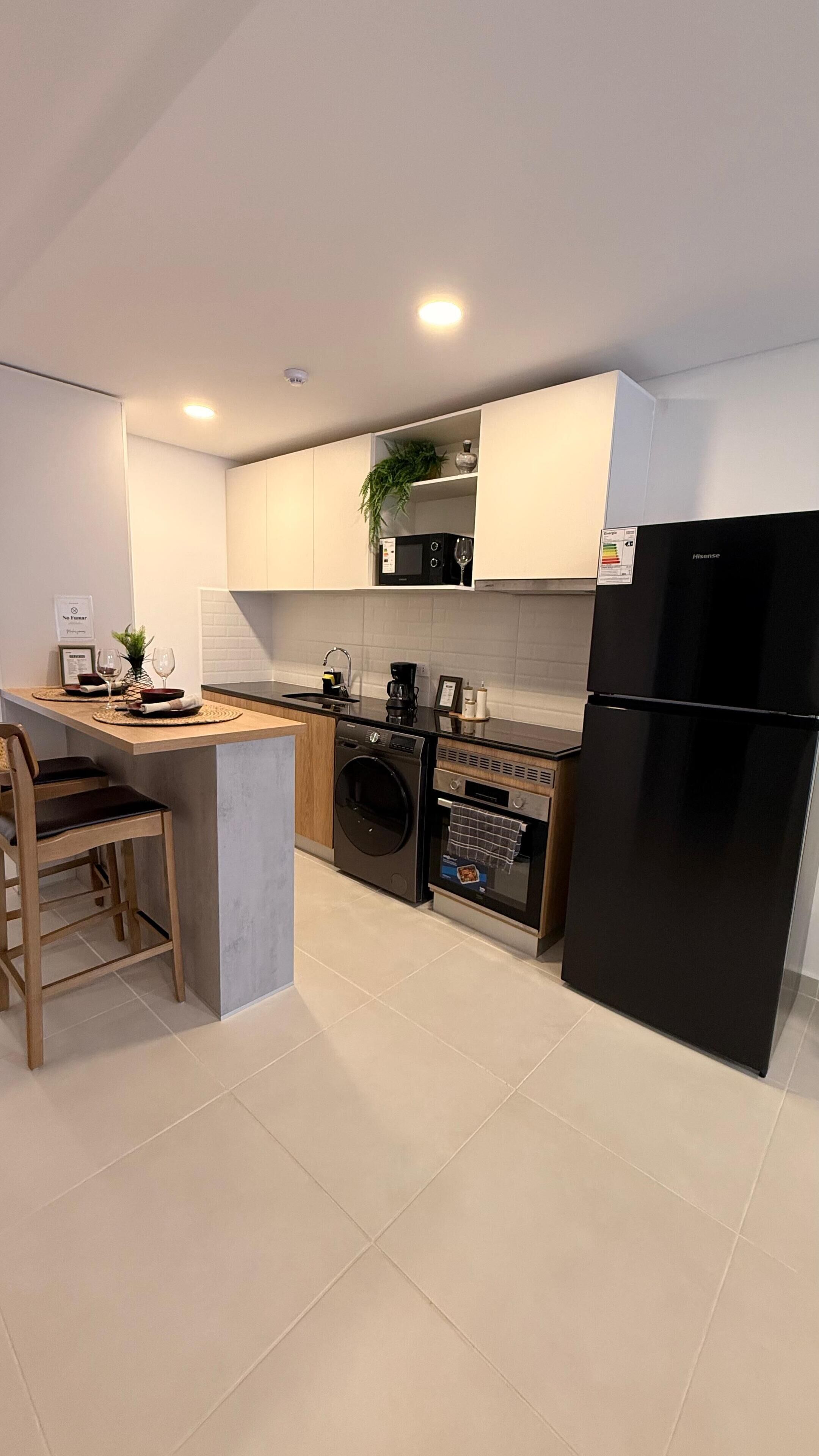 Mikrowelle, Ofen, Herdplatte, Geschirrspüler