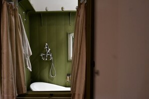 Handtücher, Seife, Toilettenpapier