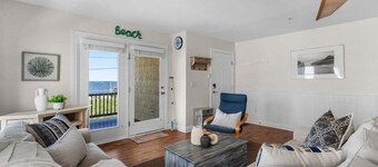Amazing Views. 3BR. Walk to Pier.