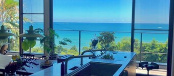 A private house with the best sea view in Nachikatsuura Town.