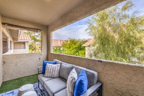 Property grounds - Las Vegas Strip - Stylish 2BR Private Condo! (Las Vegas)