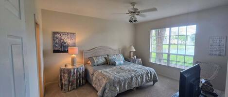 2 bedrooms, iron/ironing board, internet, bed sheets