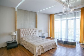 Cortinas blackout y sistema de insonorización