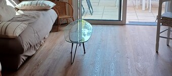 Seaside house with direct access