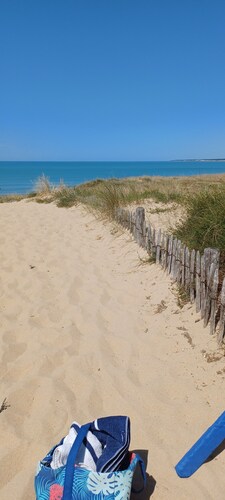 Seaside house with direct access