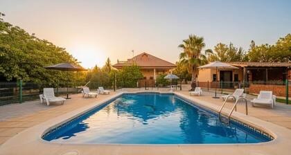 Stunning Villa - Infinity Pool & Mountain Views