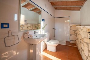 Hair dryer, towels - Stunning Villa - Infinity Pool & Mountain Views (Murcia)