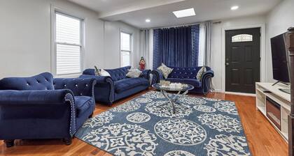 Cool- Private-Entire House-Near NYC-EWR/Free Parking-3beds/2bath